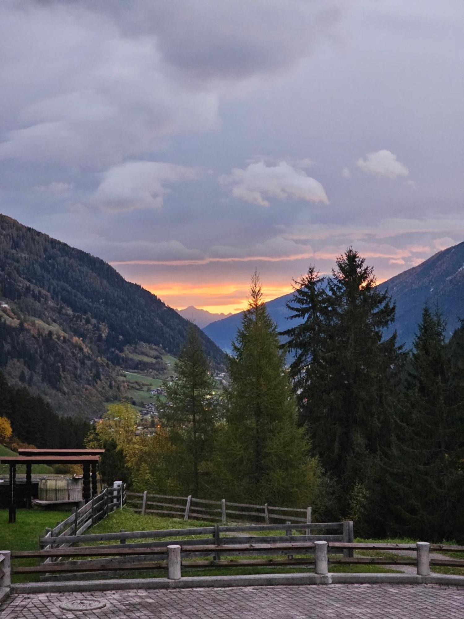 Landhaus Maria Neustift im Stubaital Exterior foto